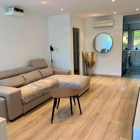 Appartement En Residence Avec Piscine, Cinema Nice Bagian luar foto