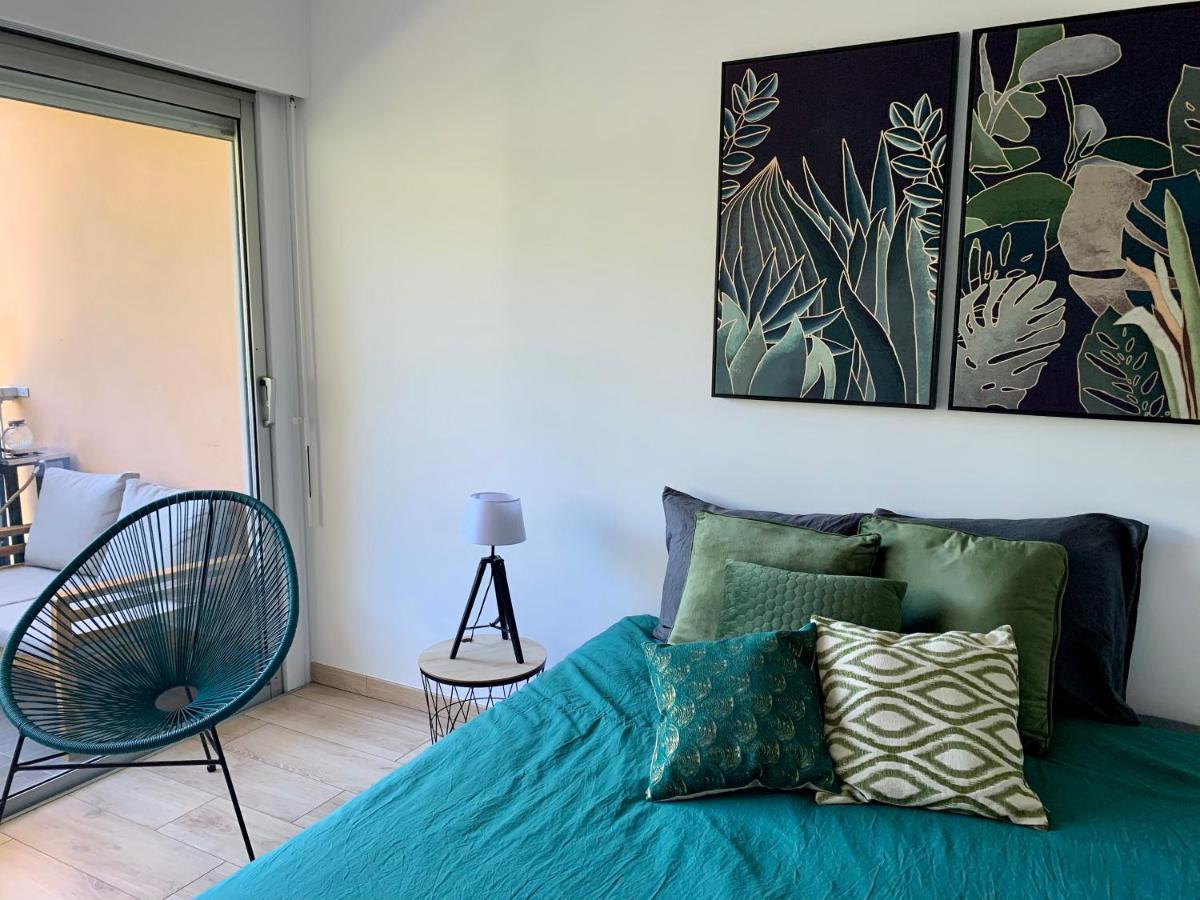 Appartement En Residence Avec Piscine, Cinema Nice Bagian luar foto